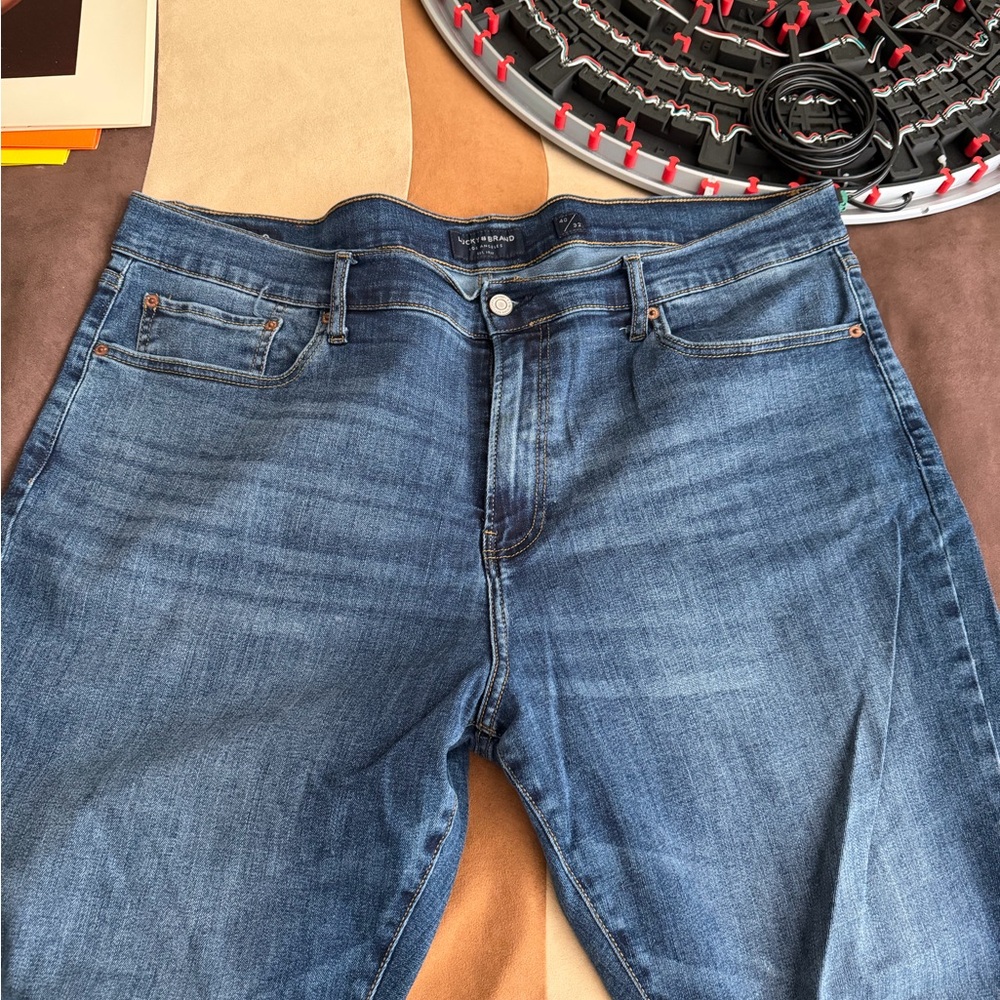 Lucky Brand Men's Jeans 40x32 410 Athletic Straight - Picture 2 of 5